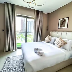 https://stay-superb-luxurious-2-bhk-in-sobha-downtown.sharjah-hotels.com