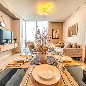 https://stay-luxury-2-bhk-in-sobha-hartland-downtown.sharjah-hotels.com